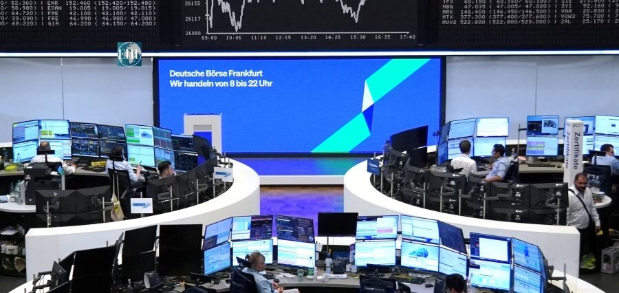 Healthcare Stocks Lead European Shares Higher Amid Middle East Tensions